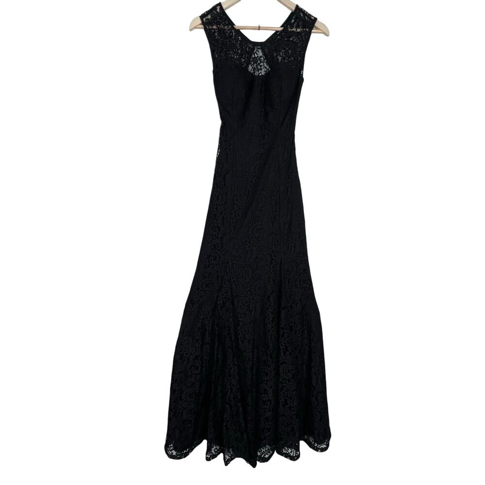 Betsy & Adam's Mermaid Gown Godet Hem Textured Floral Lace Open Back Formal 2